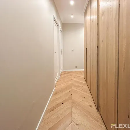 Appartement Spacious 2-bedroom With Balcony Steps From Buttes-chaumont Park