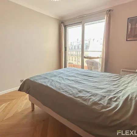Appartement Spacious 2-bedroom With Balcony Steps From Buttes-chaumont Park Paris