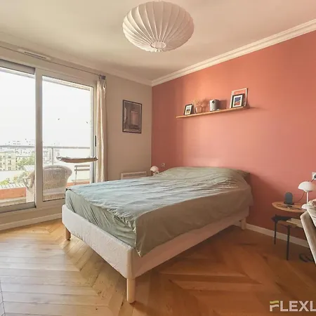 Appartement Spacious 2-bedroom With Balcony Steps From Buttes-chaumont Park